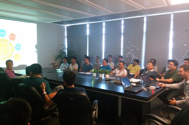 国际团队BIM专家在恒峰g22课堂